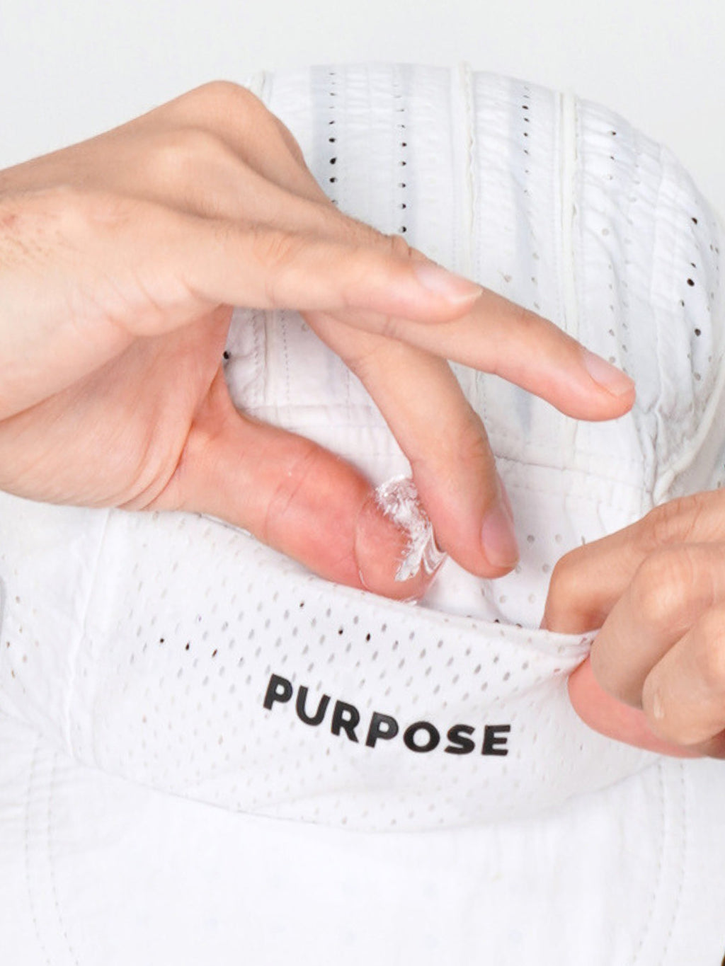 PURPOSE gorra glaciar con ULTRA COOL TECH Blanco Ártico