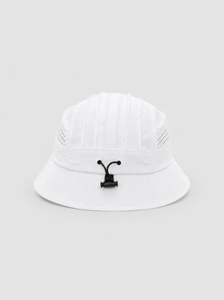 PURPOSE bucket hat glaciar con ULTRA COOL TECH blanco hielo