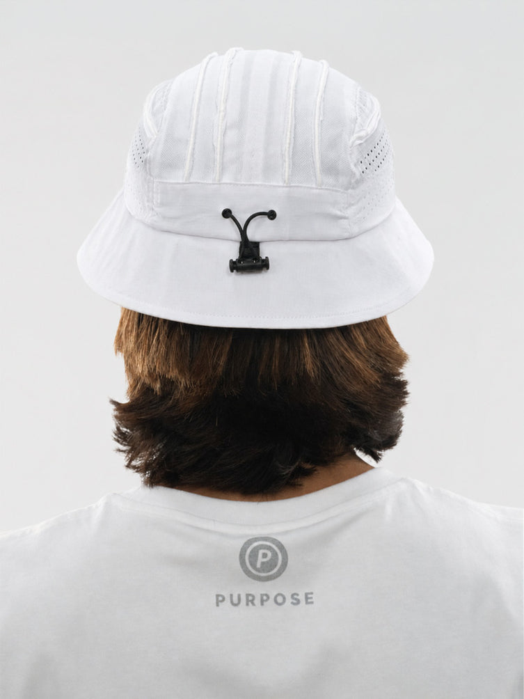 PURPOSE bucket hat glaciar con ULTRA COOL TECH blanco hielo
